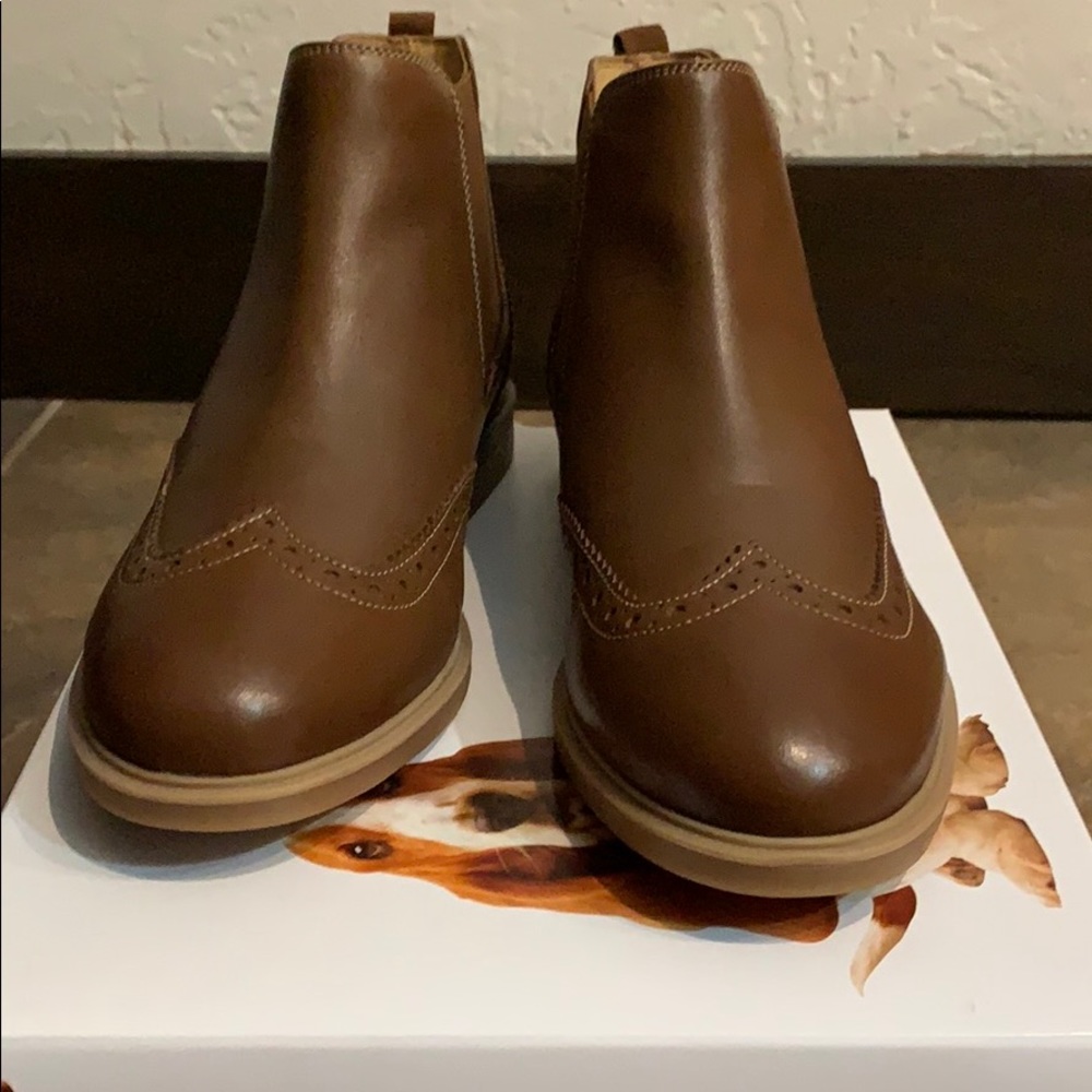 NEW Men Booties - Picture 2 of 3